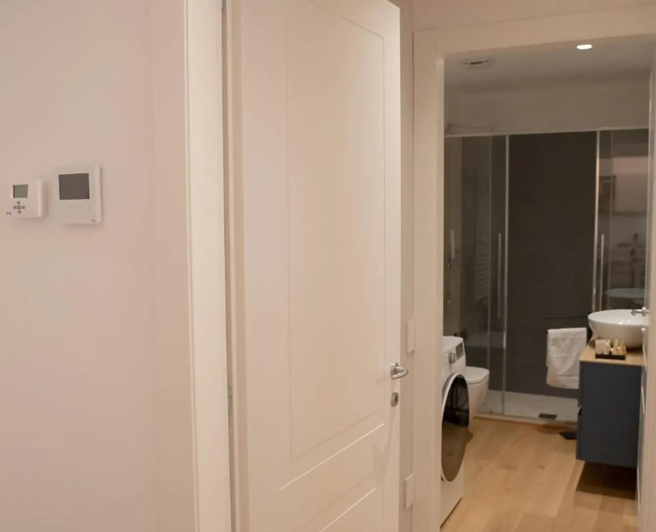 Stylish Grey Apartment - 5 Minutes From The Lake Como 0*,