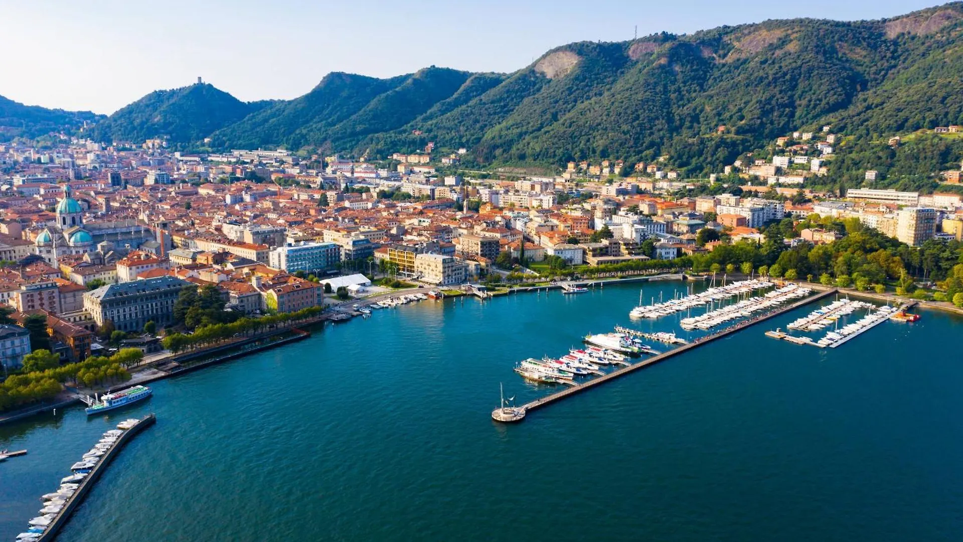 Stylish Grey Apartment - 5 Minutes From The Lake Como