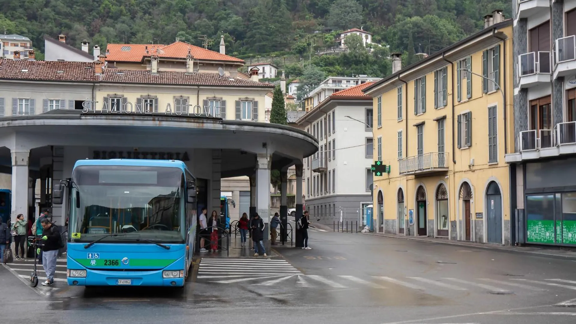 Stylish Grey Apartment - 5 Minutes From The Lake Como 0*,